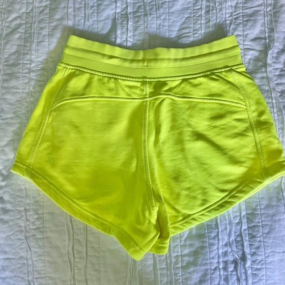 Lululemon highlight yellow inner glow shorts - Picture 3 of 5